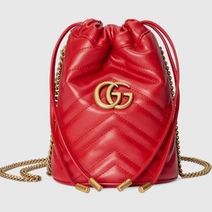 GG MARMONT MATELASSÉ MINI BUCKET BAG